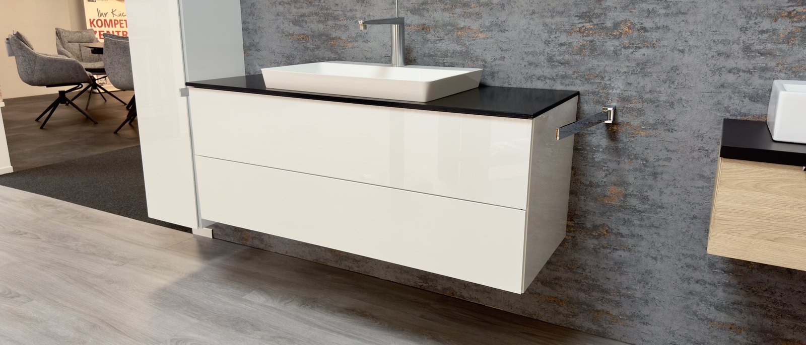 SALE: Interliving 3701
