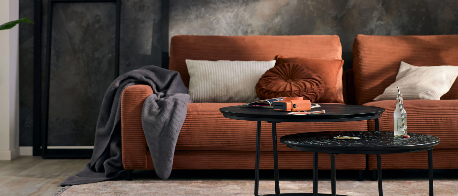 Roomio No. 2001 Couchtisch Mango massiv