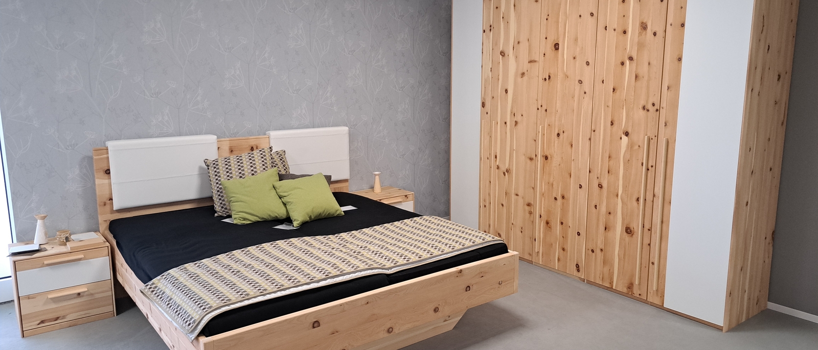 Impuls Kleiderschrank SALE