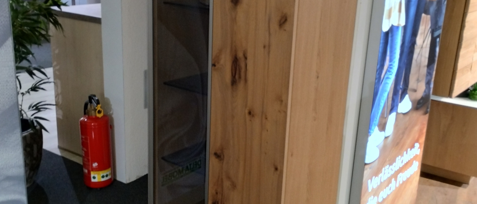 Voglauer V-Alpin Vitrine SALE